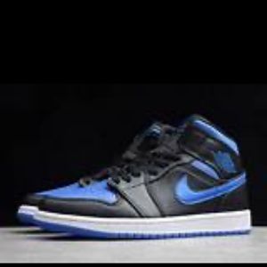 Royal blue Jordan 1s 7Y